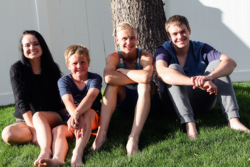 IMG_9678 4 kids 4x6 IMG_9678 4 kids 4x6